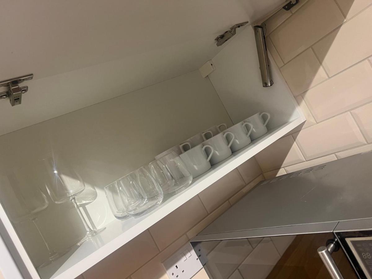 伦敦Large Modern Studio Flat公寓 外观 照片